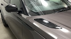 2025 (25) LAND ROVER RANGE ROVER VELAR 2.0 D200 MHEV Dynamic SE 5dr Auto 5880219