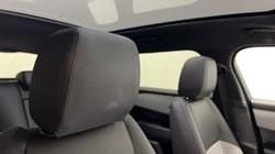 2025 (25) LAND ROVER RANGE ROVER VELAR 2.0 D200 MHEV Dynamic SE 5dr Auto 5880189