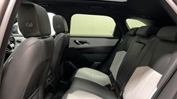 2025 (25) LAND ROVER RANGE ROVER VELAR 2.0 D200 MHEV Dynamic SE 5dr Auto 5880172