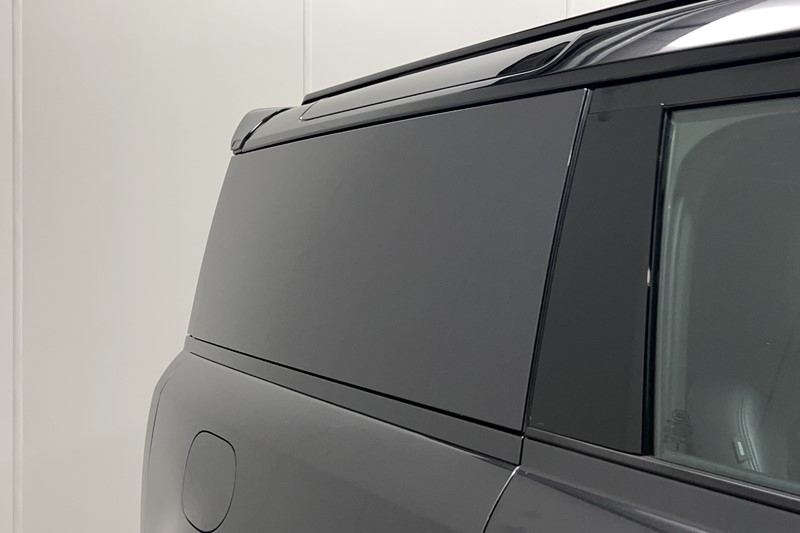 2025 (75) LAND ROVER COMMERCIAL DEFENDER 3.0 D350 Hard Top X-Dynamic HSE Auto [3 Seat] 5882158