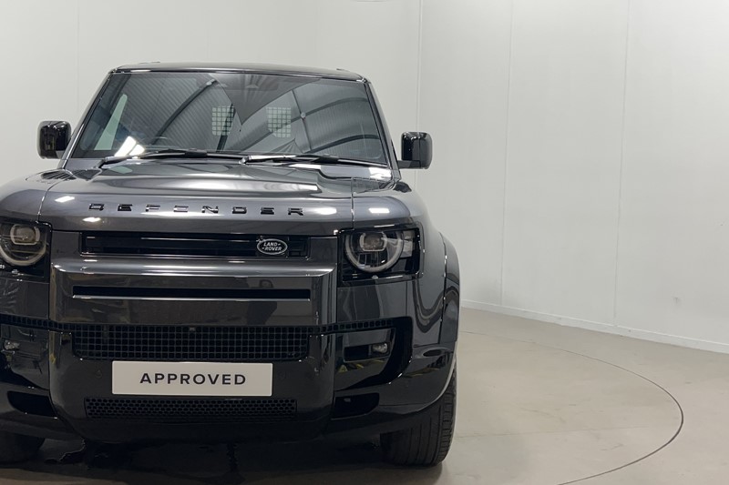2025 (75) LAND ROVER COMMERCIAL DEFENDER 3.0 D350 Hard Top X-Dynamic HSE Auto [3 Seat] 5882165