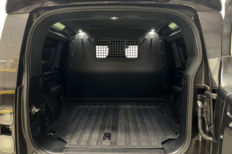 2025 (75) LAND ROVER COMMERCIAL DEFENDER 3.0 D350 Hard Top X-Dynamic HSE Auto [3 Seat] 5882151