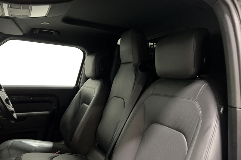 2025 (75) LAND ROVER COMMERCIAL DEFENDER 3.0 D350 Hard Top X-Dynamic HSE Auto [3 Seat] 5882148