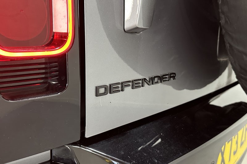 2023 (73) LAND ROVER DEFENDER 3.0 D250 X-Dynamic HSE 90 3dr Auto 5879509