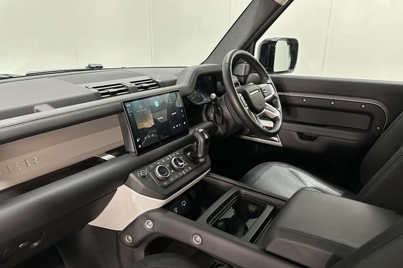2023 (73) LAND ROVER DEFENDER 3.0 D250 X-Dynamic HSE 90 3dr Auto 5879502