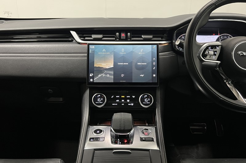 2023 (23) JAGUAR F-PACE 2.0 D200 R-Dynamic HSE Black 5dr Auto AWD 5909024
