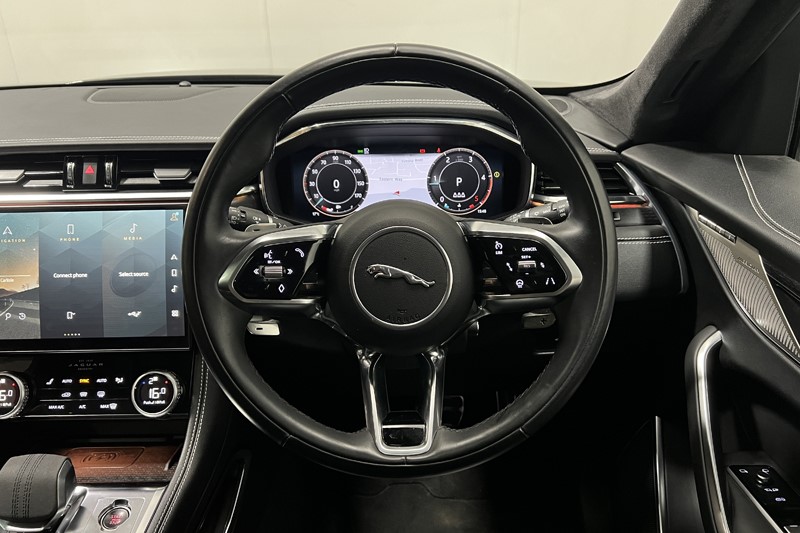 2023 (23) JAGUAR F-PACE 2.0 D200 R-Dynamic HSE Black 5dr Auto AWD 5909022