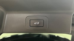 2023 (23) JAGUAR F-PACE 2.0 D200 R-Dynamic HSE Black 5dr Auto AWD 5909028
