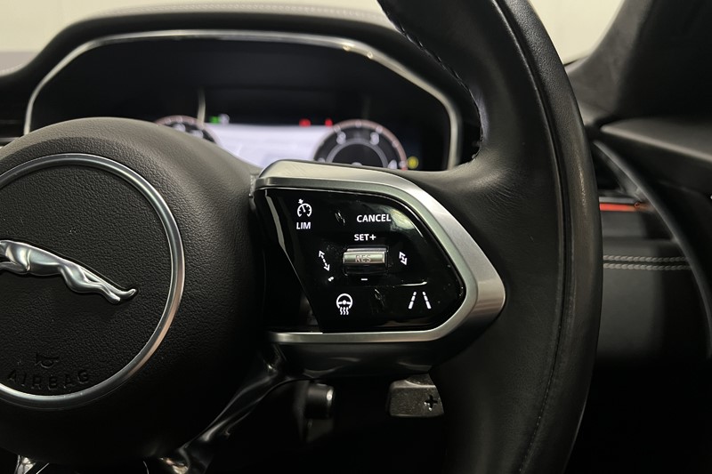 2023 (23) JAGUAR F-PACE 2.0 D200 R-Dynamic HSE Black 5dr Auto AWD 5909011