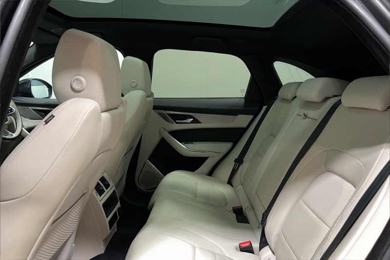 2023 (73) JAGUAR F-PACE 2.0 P250 R-Dynamic SE Black 5dr Auto AWD 5913850