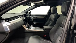 2024 (74) JAGUAR XF 2.0 D200 R-Dynamic SE Black 4dr Auto 5881123