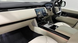 2027 (27) LAND ROVER RANGE ROVER 3.0 P460e Edition 4dr Auto 5930447
