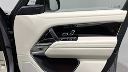 2027 (27) LAND ROVER RANGE ROVER 3.0 P460e Edition 4dr Auto 5930469