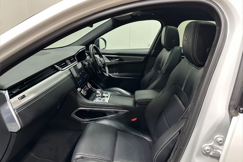 2021 (21) JAGUAR F-PACE 2.0 P250 R-Dynamic S 5dr Auto AWD 5890801