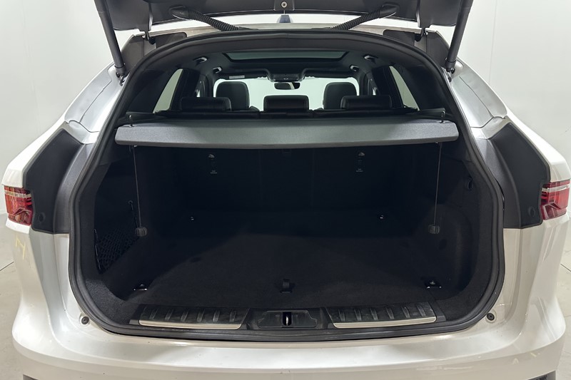 2021 (21) JAGUAR F-PACE 2.0 P250 R-Dynamic S 5dr Auto AWD 5890840