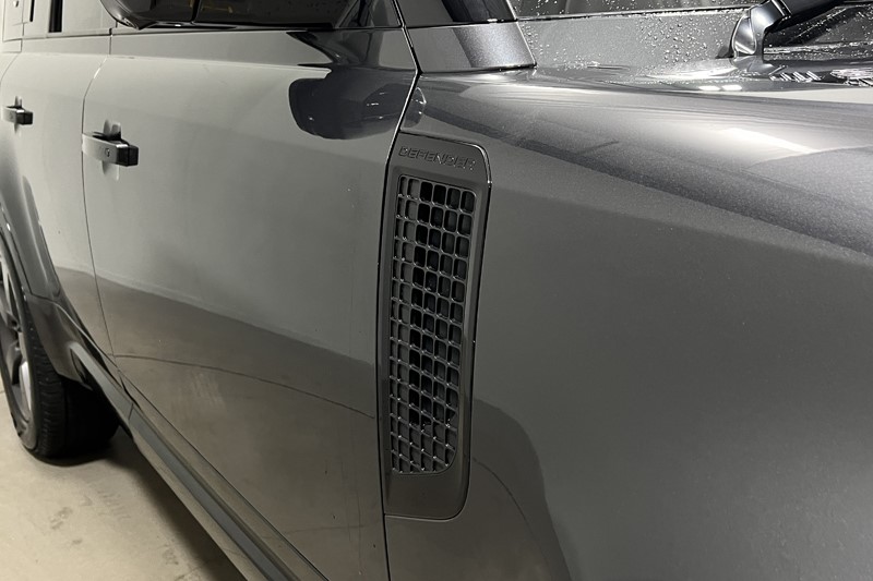2023 (23) LAND ROVER DEFENDER 3.0 D300 X-Dynamic HSE 110 5dr Auto [7 Seat] 5895511