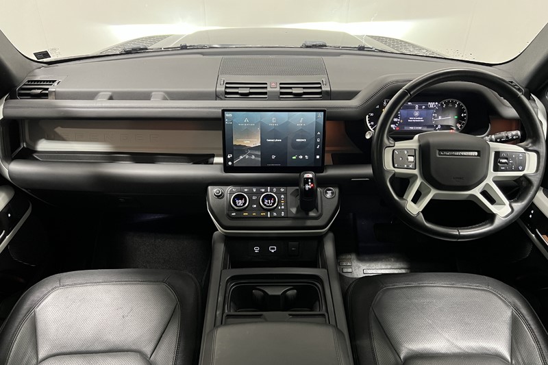 2023 (23) LAND ROVER DEFENDER 3.0 D300 X-Dynamic HSE 110 5dr Auto [7 Seat] 5895533