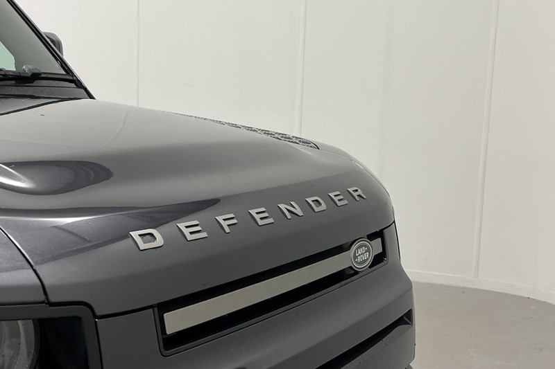 2023 (23) LAND ROVER DEFENDER 3.0 D300 X-Dynamic HSE 110 5dr Auto [7 Seat] 5895500