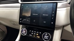 2022 (22) JAGUAR F-PACE 2.0 P400e R-Dynamic SE 5dr Auto AWD 5918179