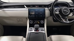 2022 (22) JAGUAR F-PACE 2.0 P400e R-Dynamic SE 5dr Auto AWD 5918164