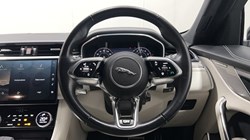 2022 (22) JAGUAR F-PACE 2.0 P400e R-Dynamic SE 5dr Auto AWD 5918165