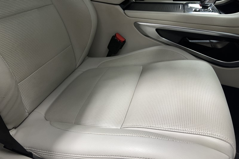2022 (22) JAGUAR F-PACE 2.0 P400e R-Dynamic SE 5dr Auto AWD 5918172