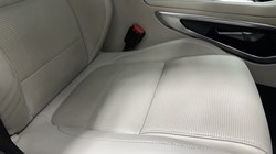 2022 (22) JAGUAR F-PACE 2.0 P400e R-Dynamic SE 5dr Auto AWD 5918172