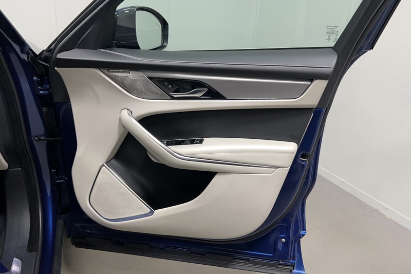 2022 (22) JAGUAR F-PACE 2.0 P400e R-Dynamic SE 5dr Auto AWD 5918167