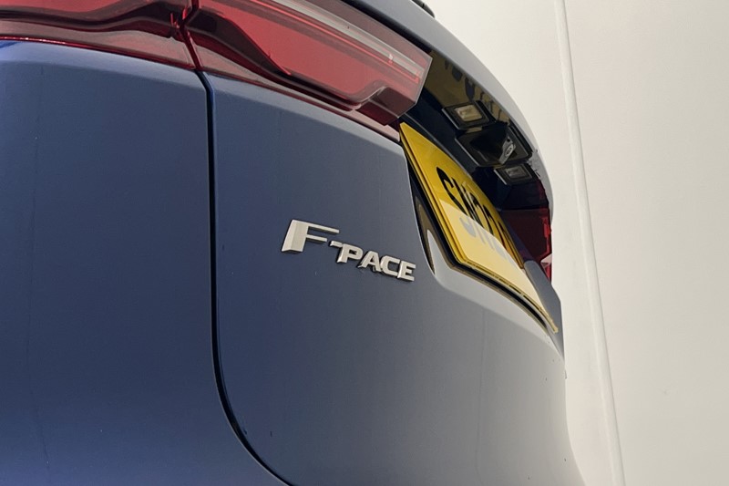 2022 (22) JAGUAR F-PACE 2.0 P400e R-Dynamic SE 5dr Auto AWD 5918196