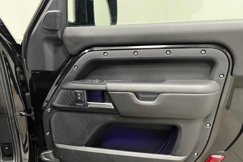 2025 (74) LAND ROVER DEFENDER 3.0 D250 X-Dynamic HSE 90 3dr Auto 5908972