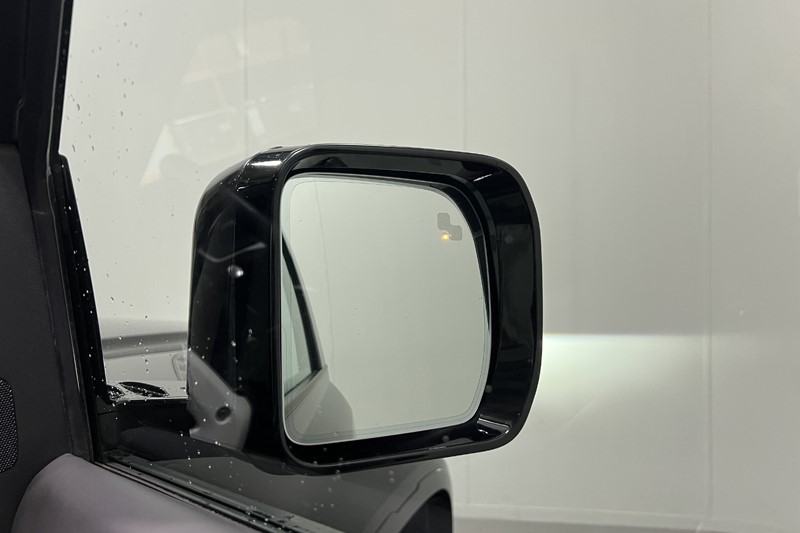 2025 (74) LAND ROVER DEFENDER 3.0 D250 X-Dynamic HSE 90 3dr Auto 5908967