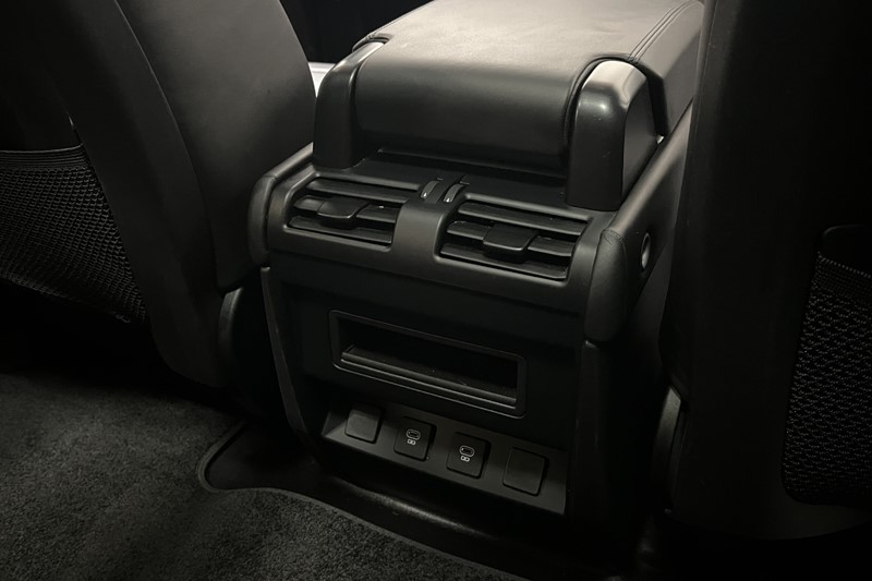 2025 (74) LAND ROVER DEFENDER 3.0 D250 X-Dynamic HSE 90 3dr Auto 5908981