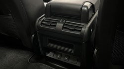 2025 (74) LAND ROVER DEFENDER 3.0 D250 X-Dynamic HSE 90 3dr Auto 5908981
