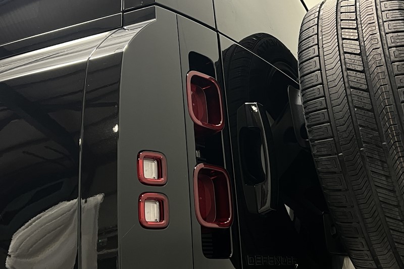 2025 (74) LAND ROVER DEFENDER 3.0 D250 X-Dynamic HSE 90 3dr Auto 5908976