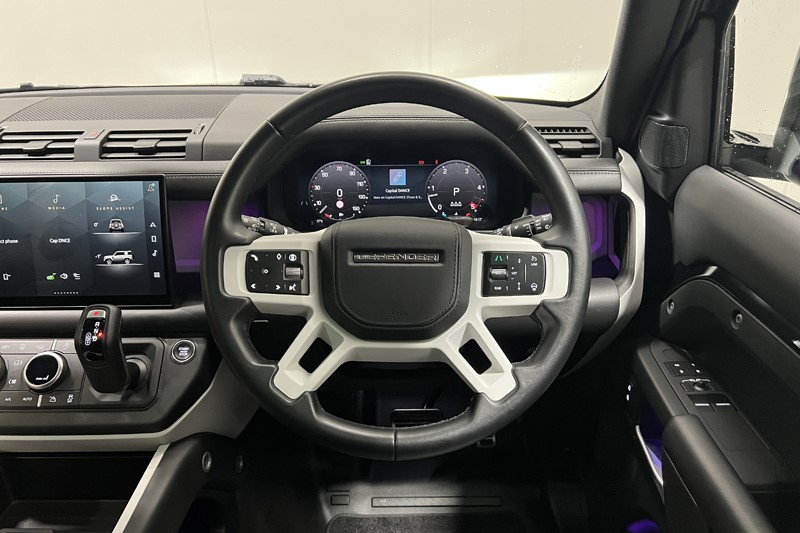 2025 (74) LAND ROVER DEFENDER 3.0 D250 X-Dynamic HSE 90 3dr Auto 5908983
