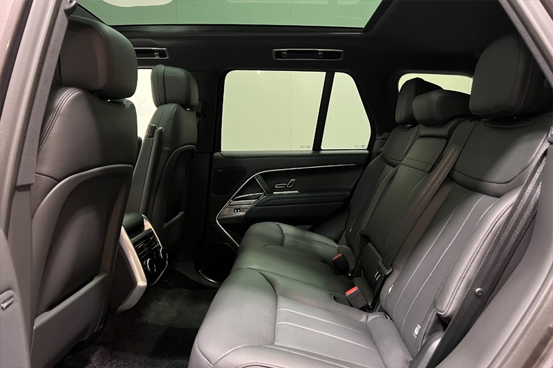 2024 (24) LAND ROVER RANGE ROVER 3.0 D350 SE 4dr Auto 5908697