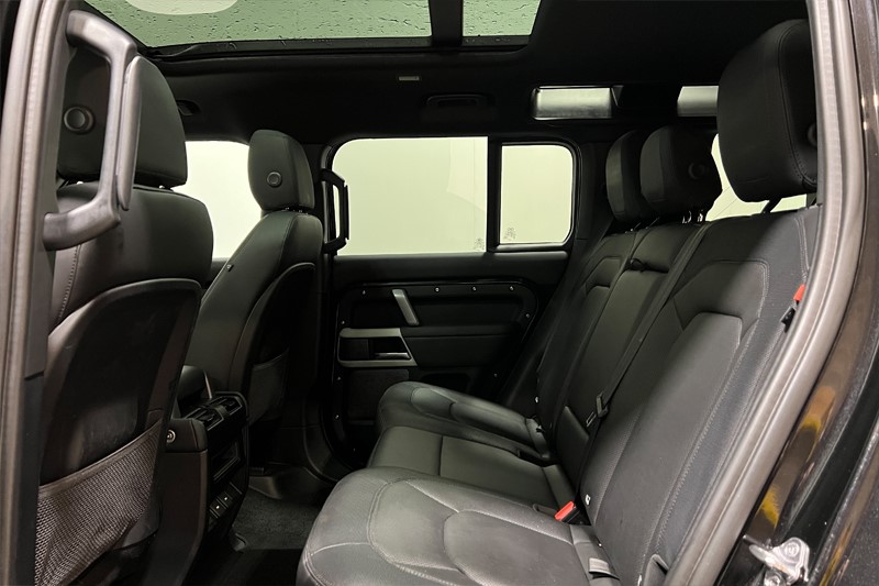 2023 (73) LAND ROVER DEFENDER 3.0 D250 X-Dynamic SE 110 5dr Auto 5895382