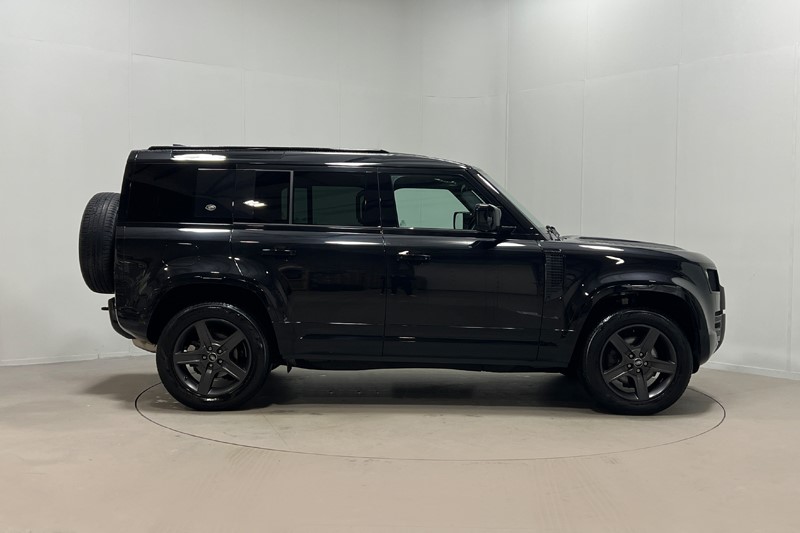 2023 (73) LAND ROVER DEFENDER 3.0 D250 X-Dynamic SE 110 5dr Auto 5895383