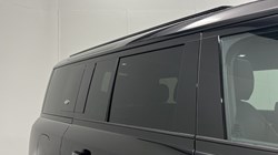 2023 (73) LAND ROVER DEFENDER 3.0 D250 X-Dynamic SE 110 5dr Auto 5895413