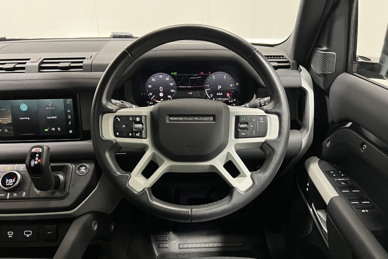 2023 (73) LAND ROVER DEFENDER 3.0 D250 X-Dynamic SE 110 5dr Auto 5895415