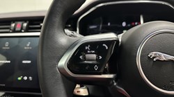 2023 (73) JAGUAR F-PACE 2.0 D200 R-Dynamic SE Black 5dr Auto AWD 5911715