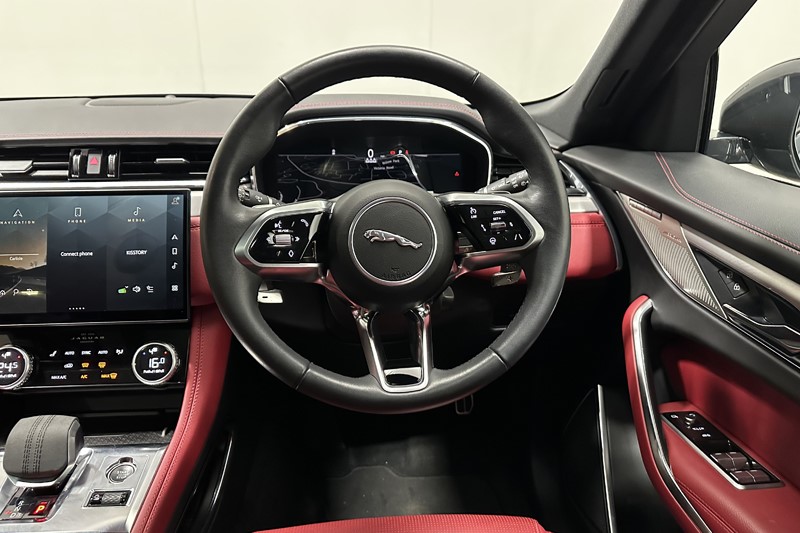 2023 (73) JAGUAR F-PACE 2.0 D200 R-Dynamic SE Black 5dr Auto AWD 5911703