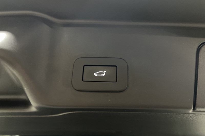 2022 (72) LAND ROVER RANGE ROVER EVOQUE 2.0 D200 Autobiography 5dr Auto 5918541