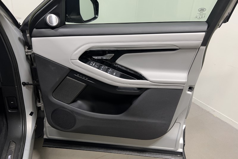 2022 (72) LAND ROVER RANGE ROVER EVOQUE 2.0 D200 Autobiography 5dr Auto 5918506