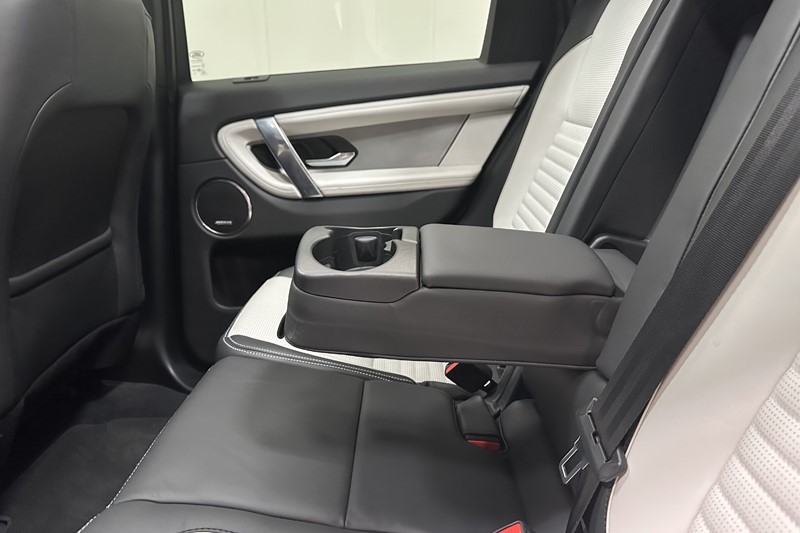 2023 (23) LAND ROVER DISCOVERY SPORT 1.5 P300e R-Dynamic HSE 5dr Auto [5 Seat] 5927242