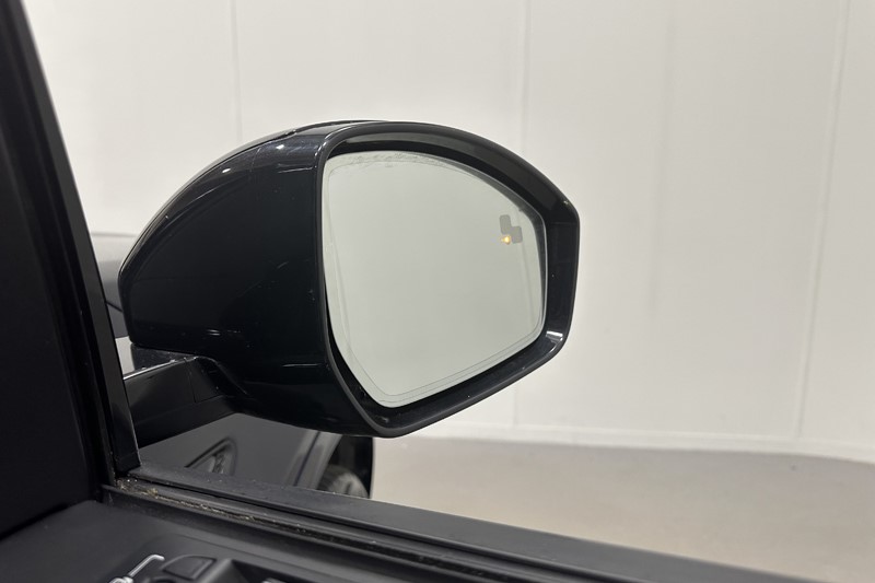 2023 (23) LAND ROVER DISCOVERY SPORT 1.5 P300e R-Dynamic HSE 5dr Auto [5 Seat] 5927219