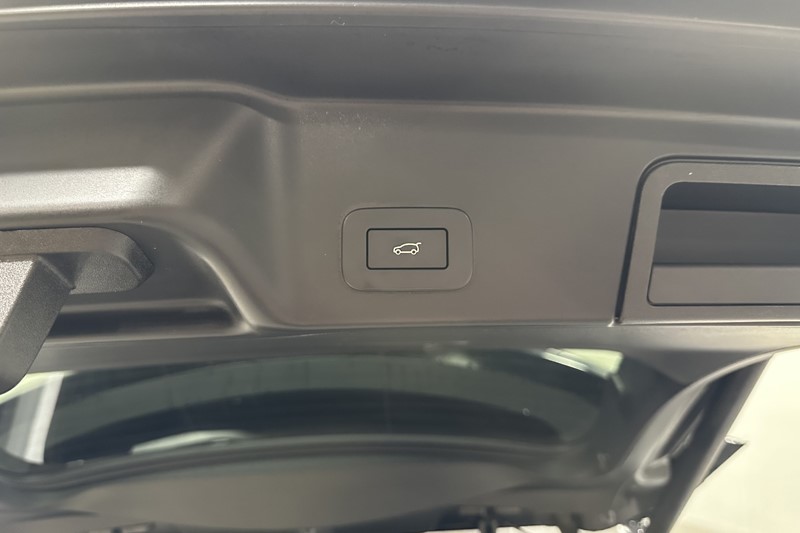 2023 (72) LAND ROVER RANGE ROVER EVOQUE 2.0 D200 Evoque Edition 5dr Auto 5912084