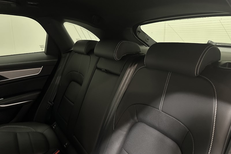 2023 (72) JAGUAR F-PACE 2.0 D200 R-Dynamic S 5dr Auto AWD 5911899