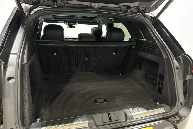 2024 (73) LAND ROVER RANGE ROVER SPORT 3.0 D300 Dynamic SE 5dr Auto 5901852