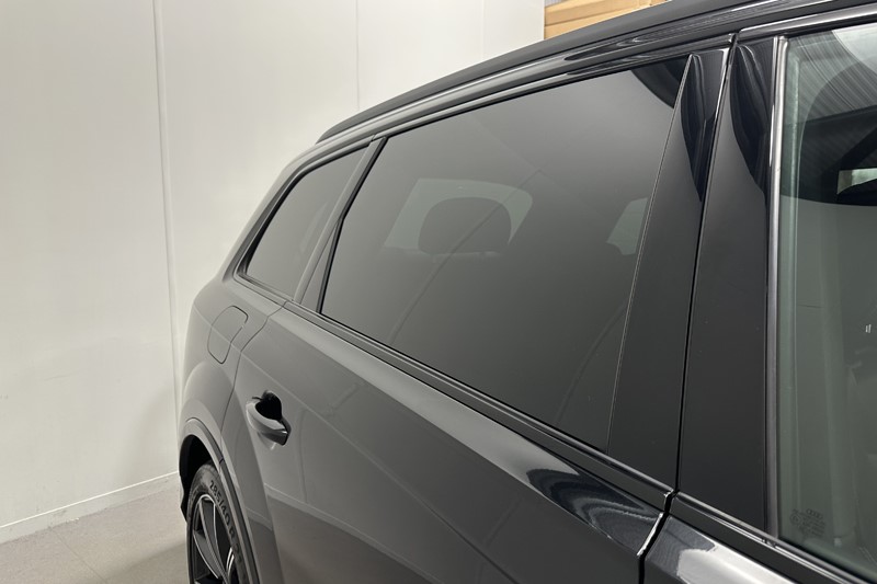 2023 (72) AUDI Q7 45 TDI Quattro S Line 5dr Tiptronic 5901008